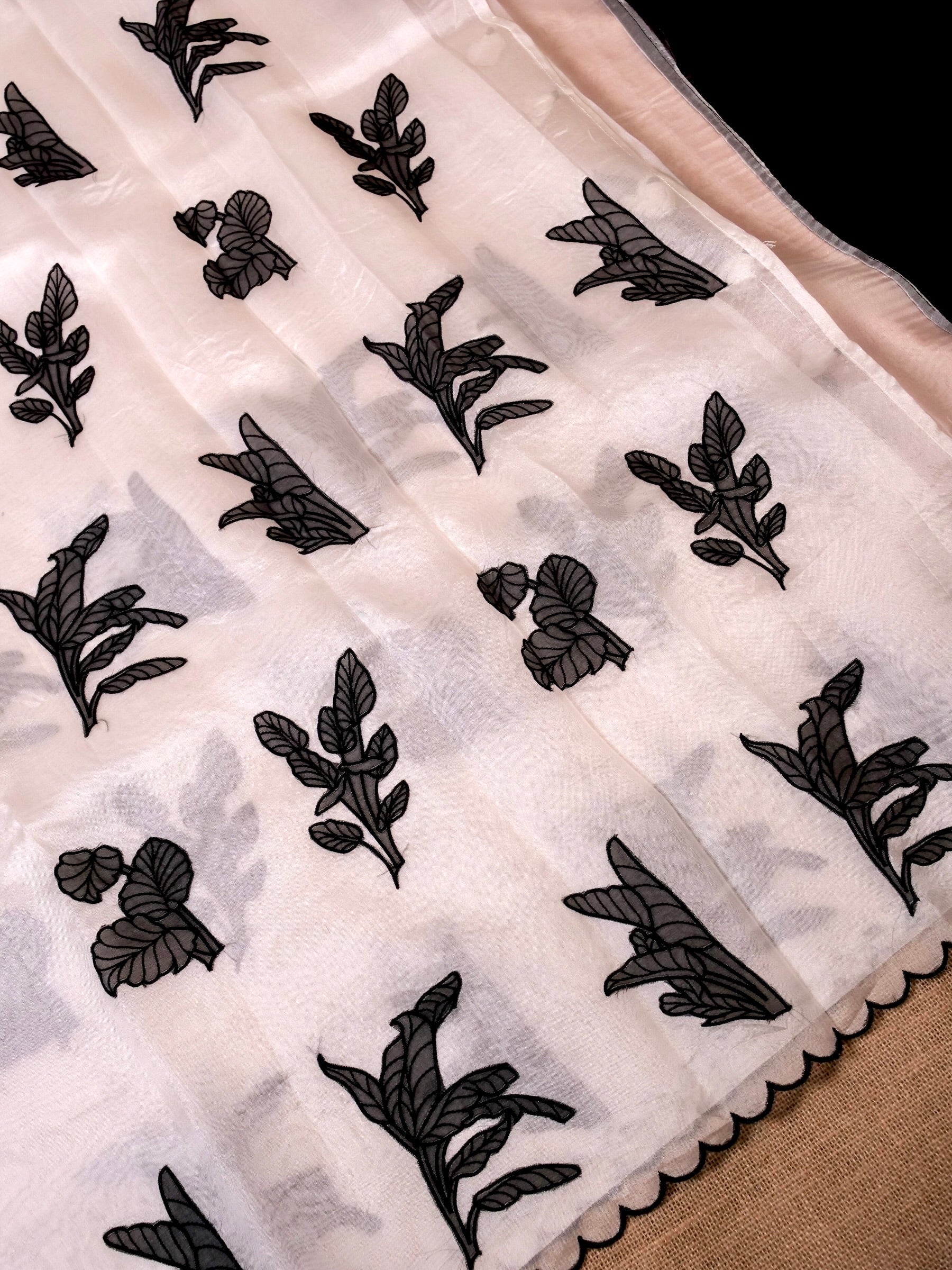 Handwoven White Banarasi Organza Silk Saree