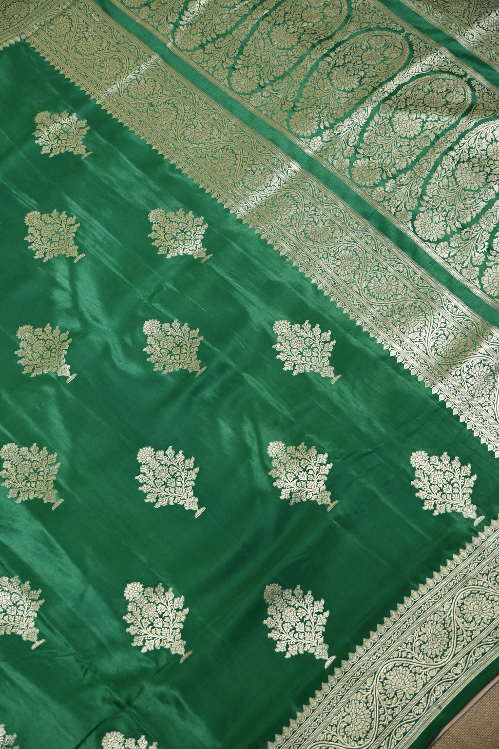 Bottle Green Pure Banarasi Satin Mashru Silk Saree