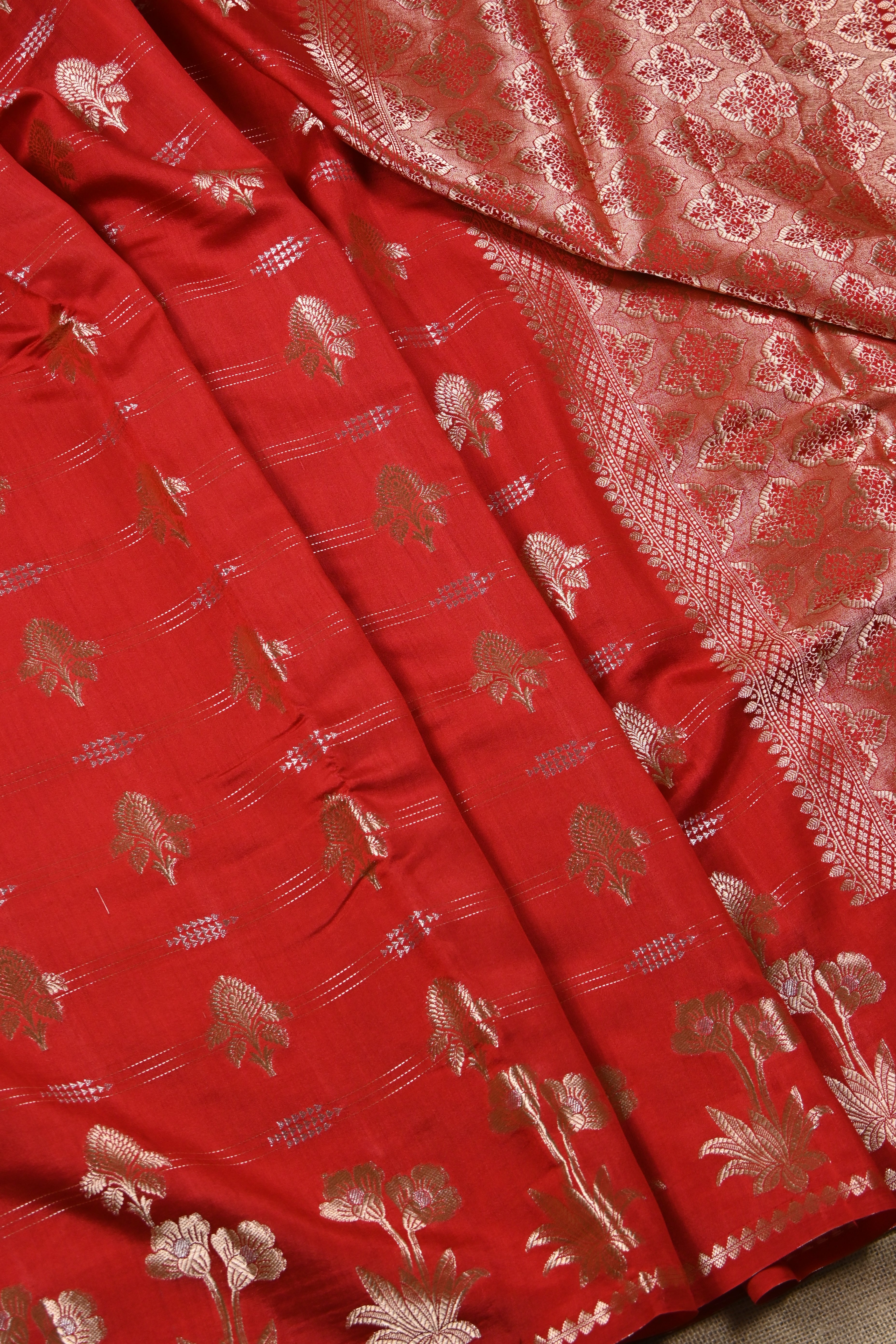 Red Pure Banarasi Moonga Silk Saree