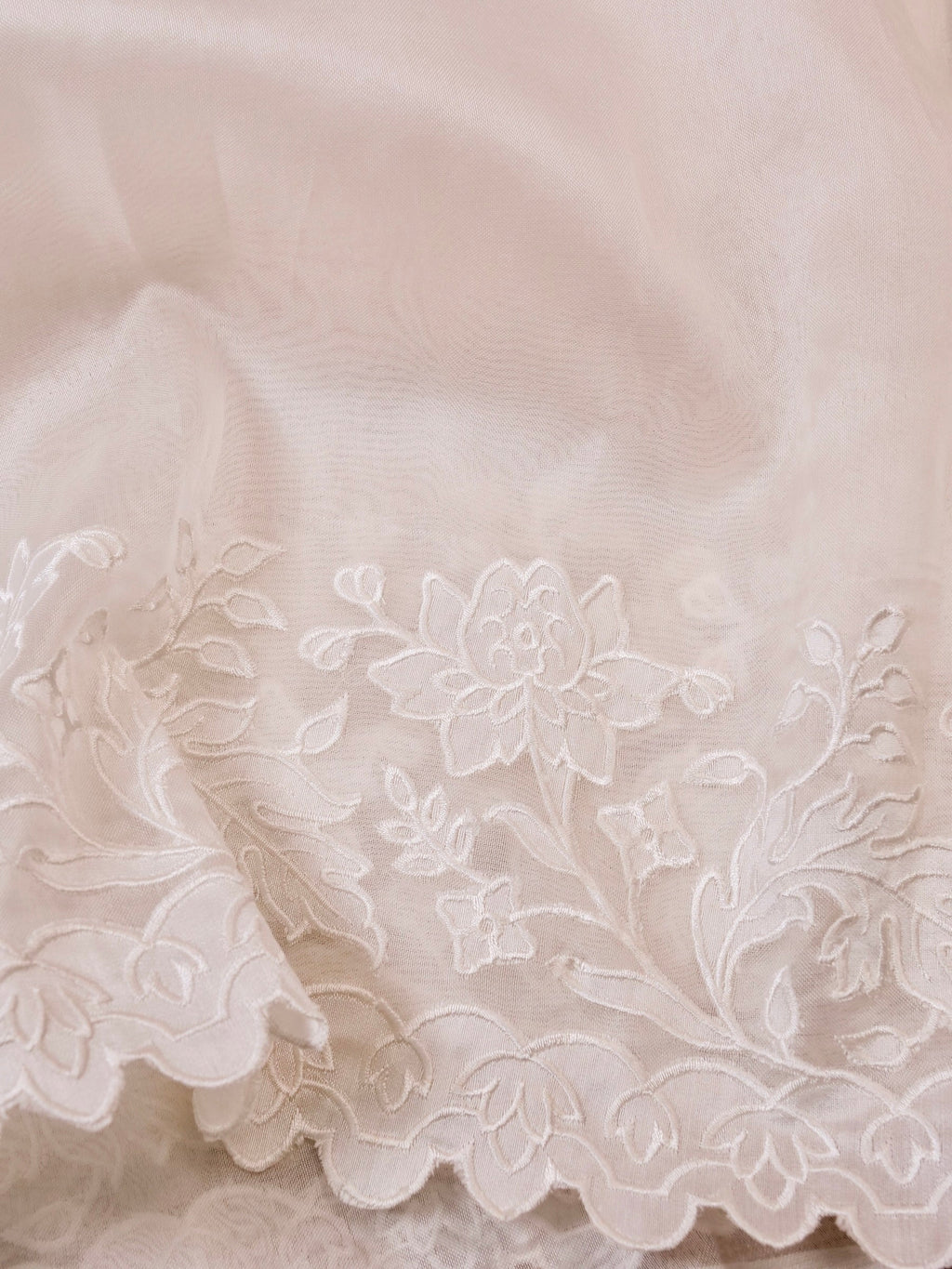 Handwoven White Banarasi Organza Silk Saree