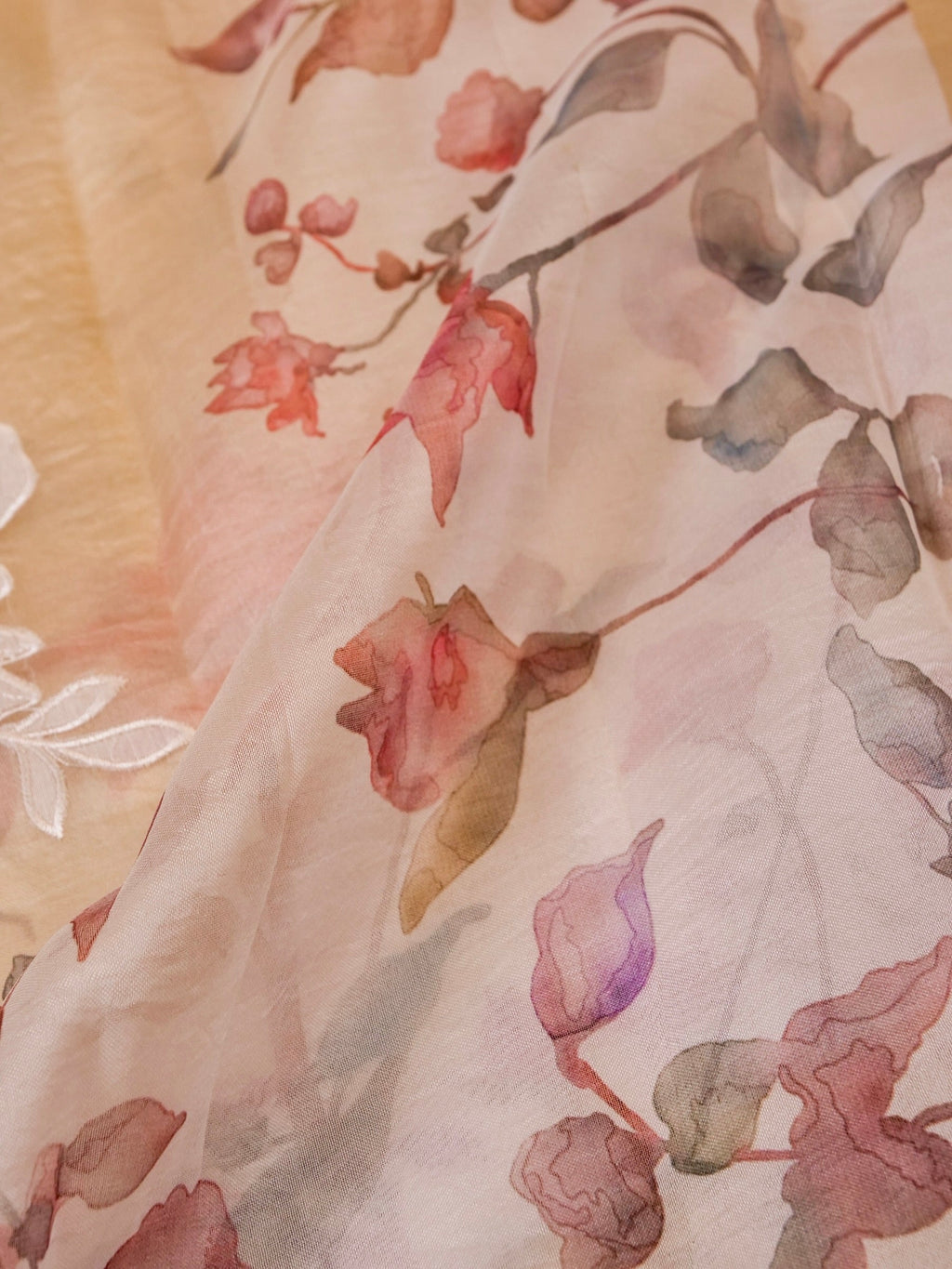 Handwoven Cream Banarasi Organza Silk Saree