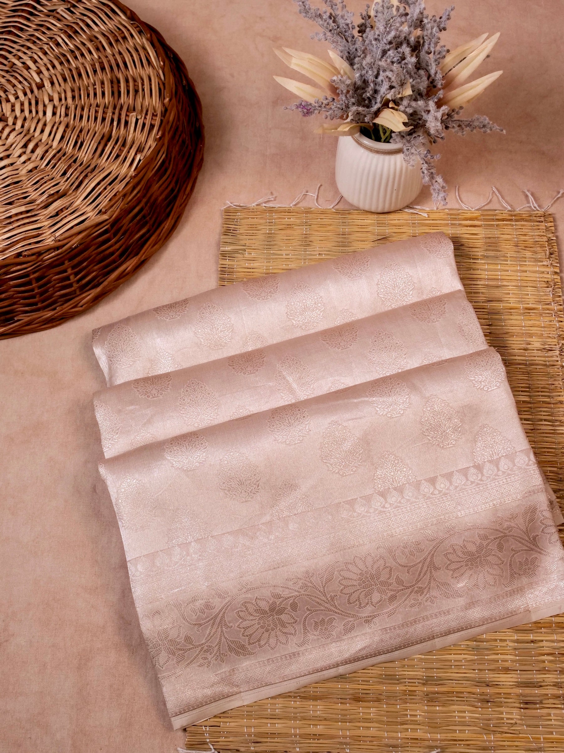 Handwoven Cream Banarasi Katan Soft Tissue Silk Saree