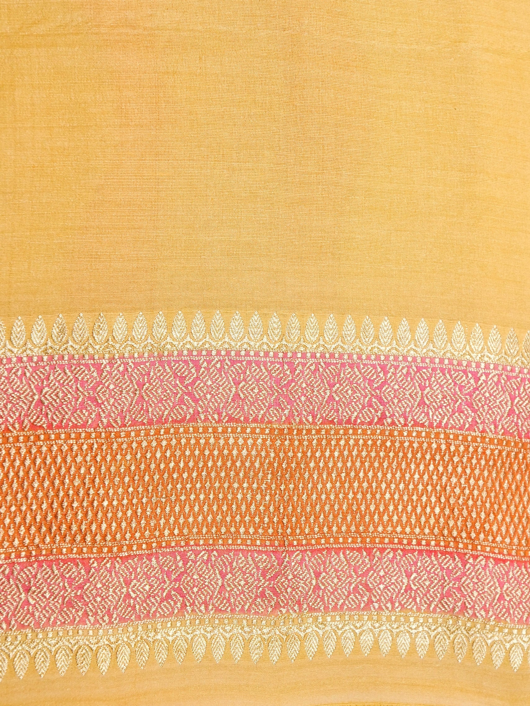 Handwoven Rangkat Banarasi Monga Silk Saree