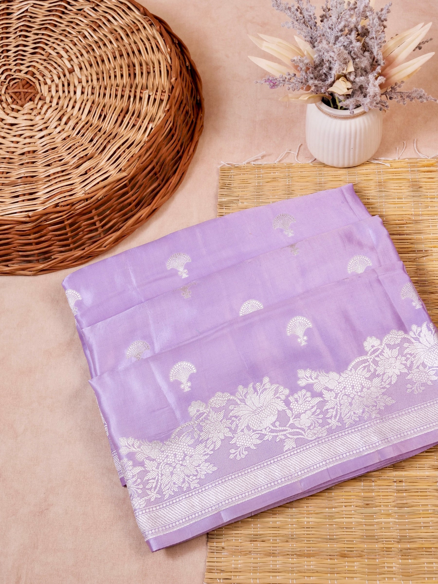 Handwoven Lavender Banarasi Mashru Silk Saree