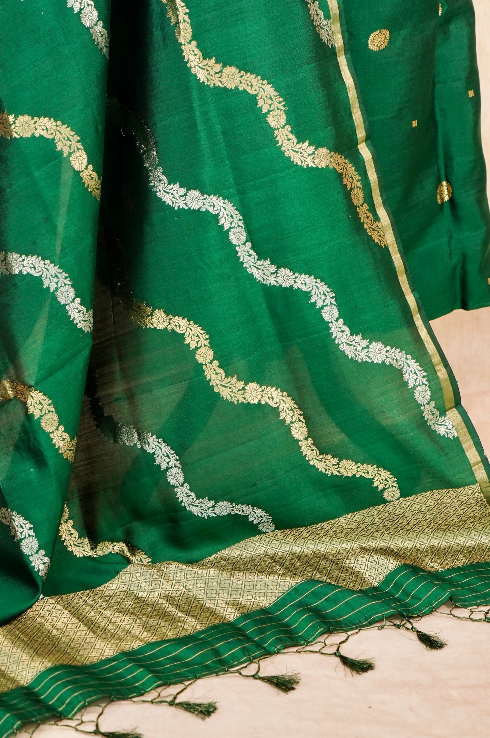 Handwoven Green Banarasi Chiniya Silk Suit
