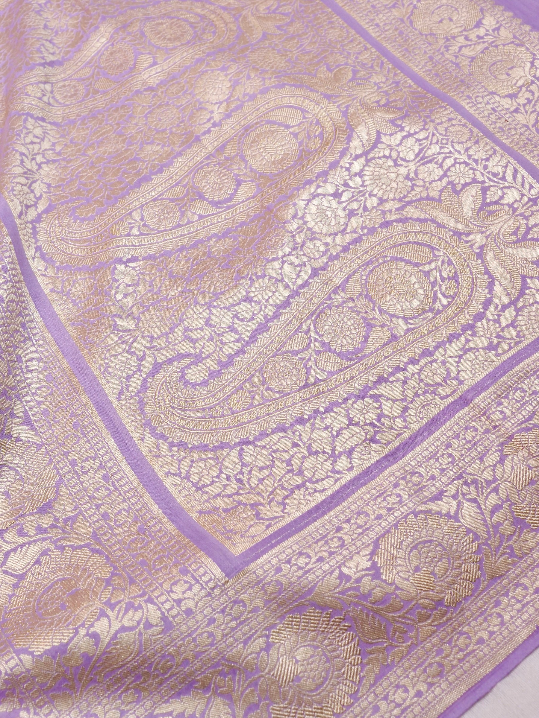 Handwoven Lavender Banarasi Monga Silk Saree