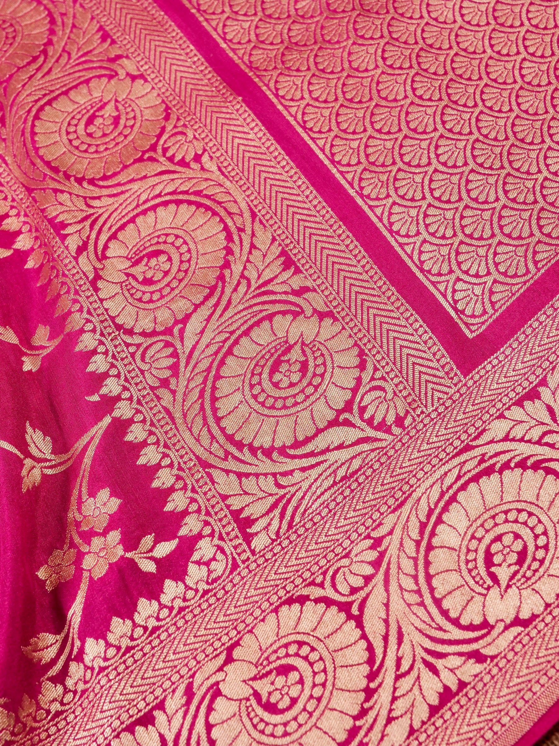 Handwoven Hot Pink Banarasi Monga Silk Saree