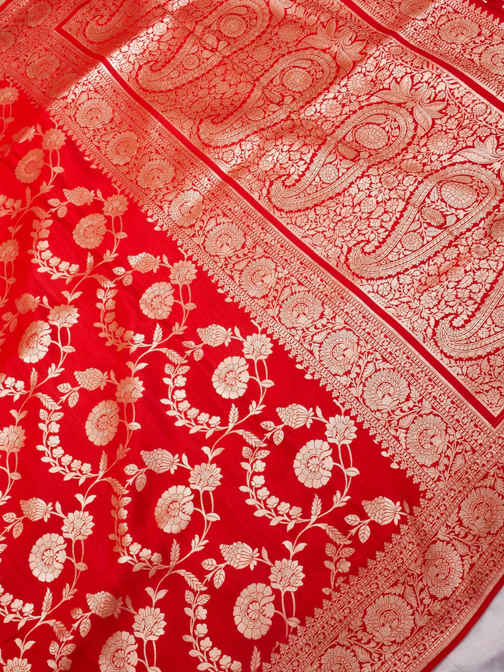 Handwoven Red Banarasi Monga Silk Saree