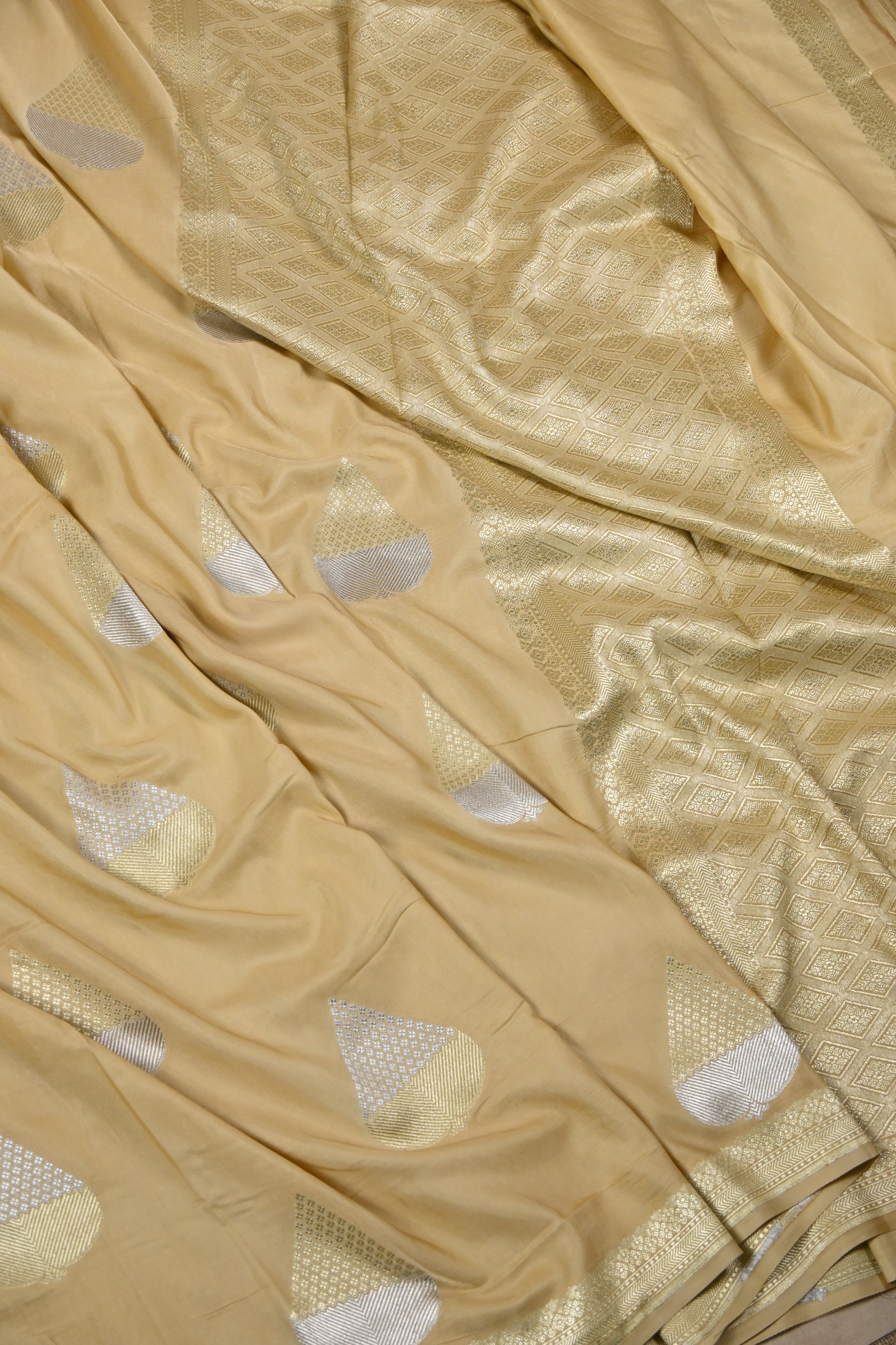 Baby Mustard Pure Banarasi Satin Mashru Silk Saree
