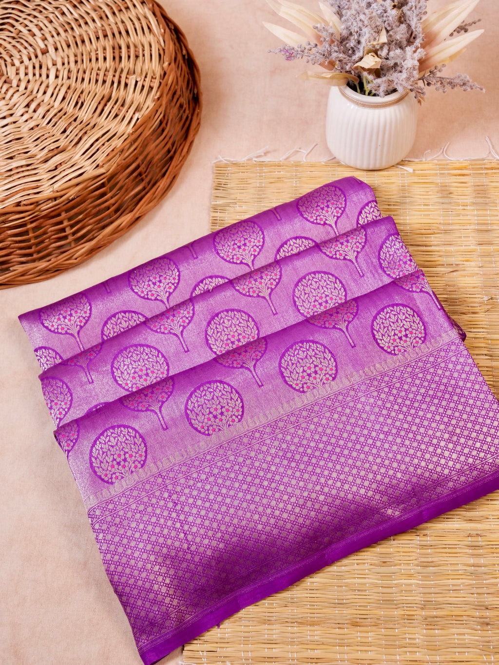 Handwoven Light Purple Banarasi Katan Soft Tissue Silk Saree