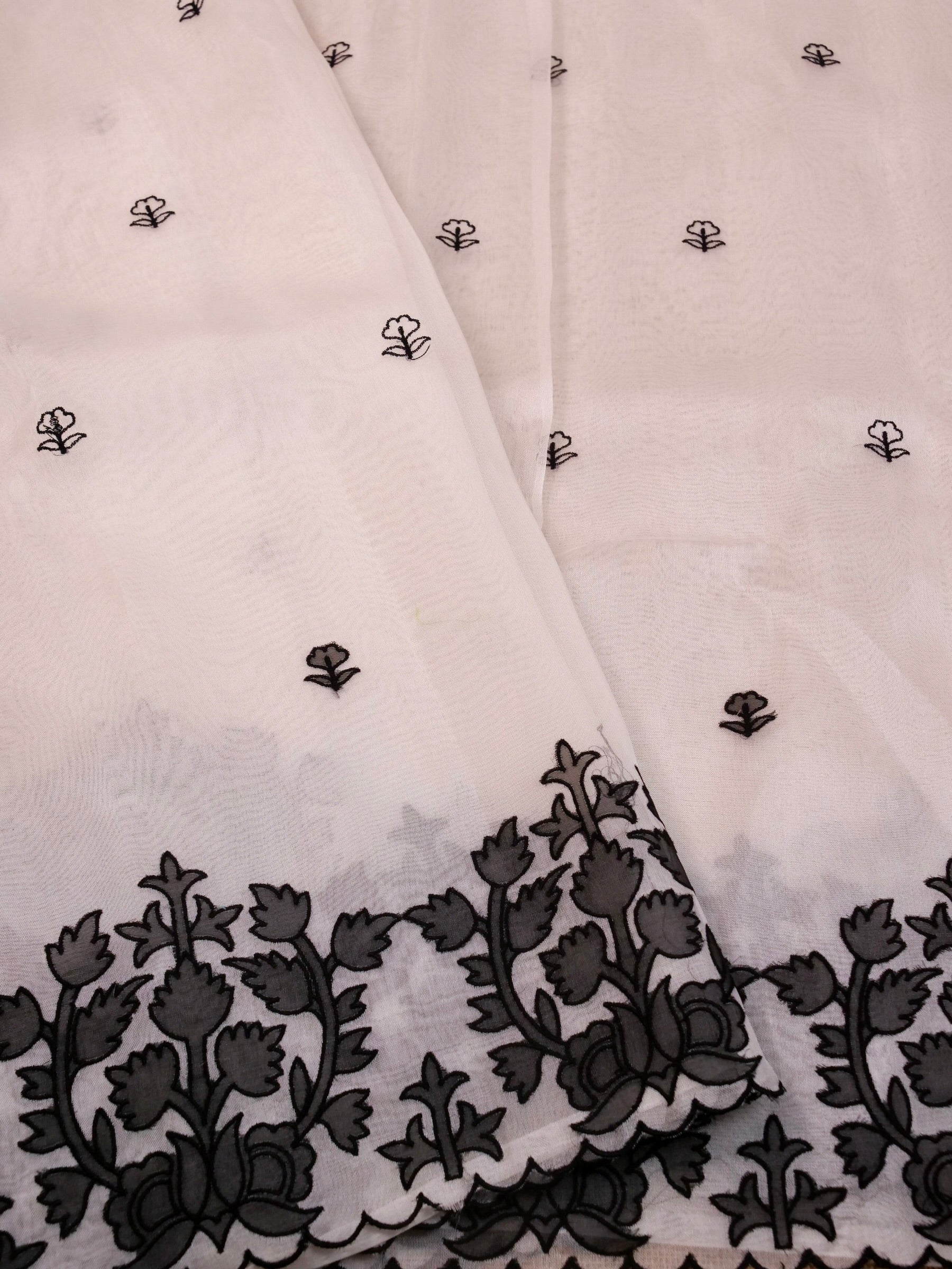 Handwoven White Banarasi Organza Silk Saree