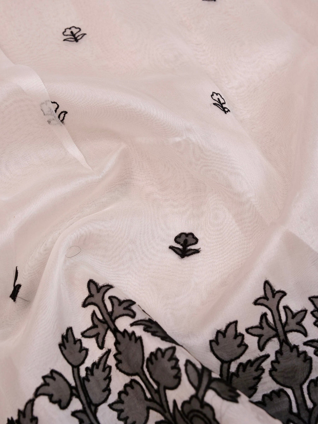 Handwoven White Banarasi Organza Silk Saree