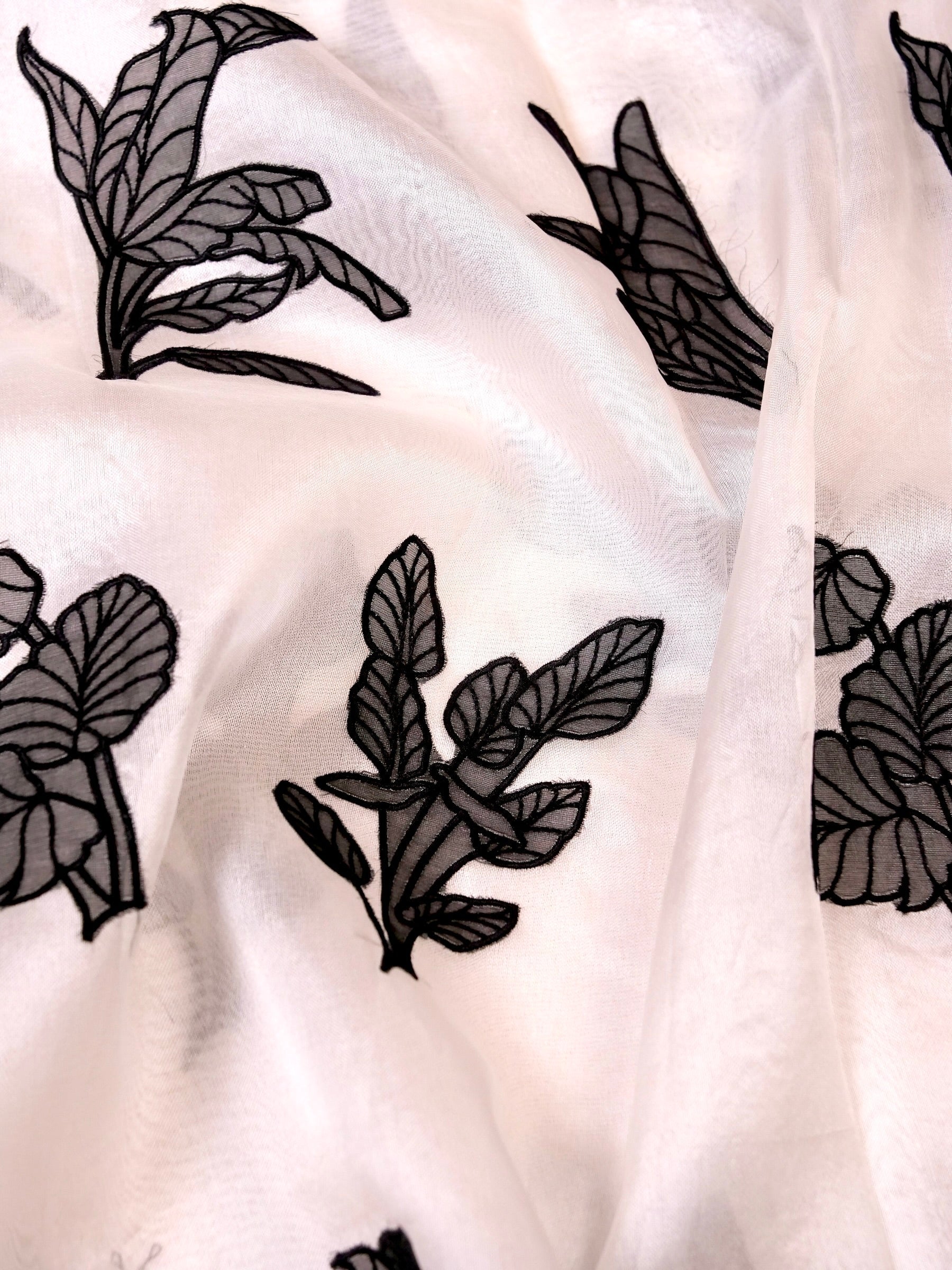 Handwoven White Banarasi Organza Silk Saree