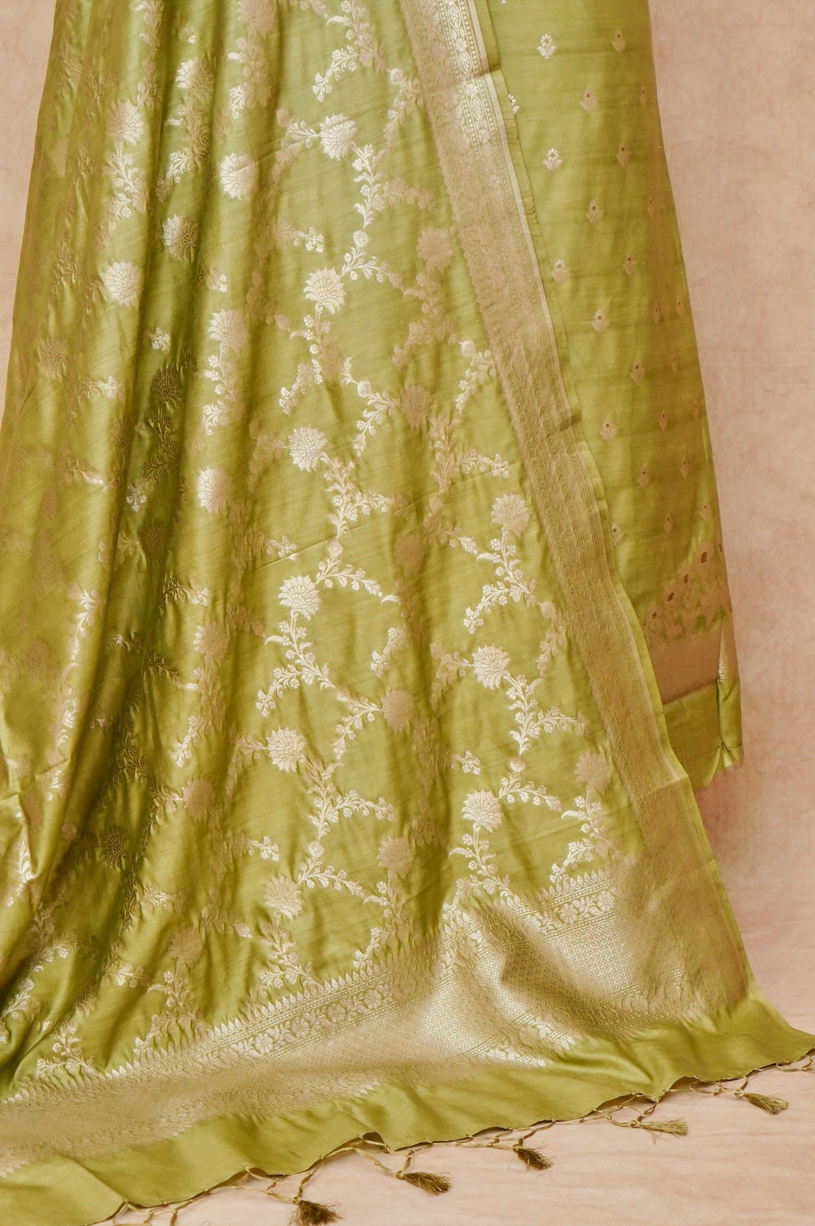 Handwoven Mehndi Green Banarasi Chiniya Silk Suit