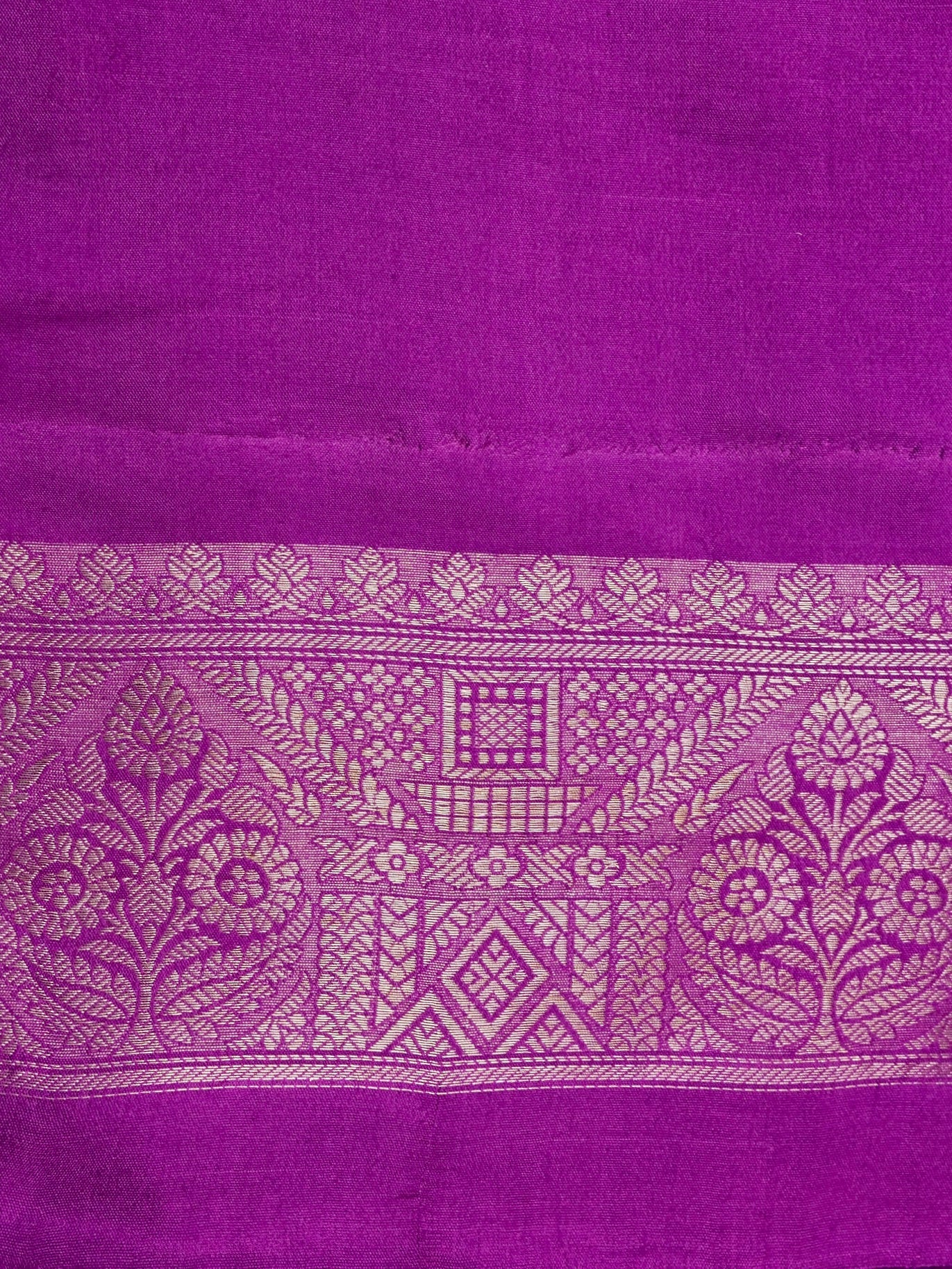 Handwoven Purple Banarasi Katan Soft Tissue Silk Saree