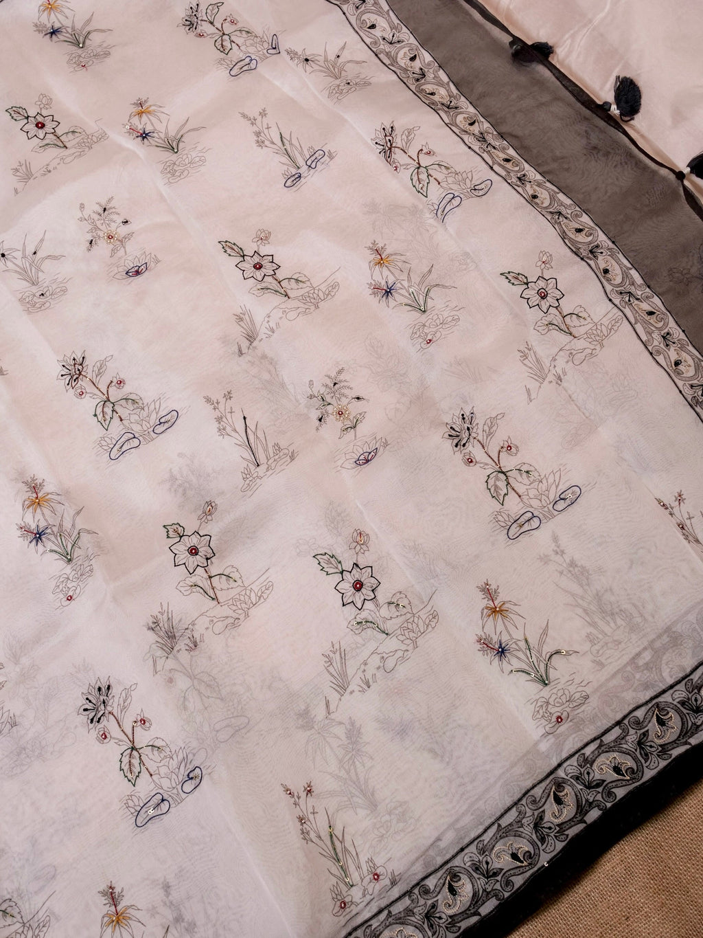 Handwoven White Banarasi Organza Silk Saree