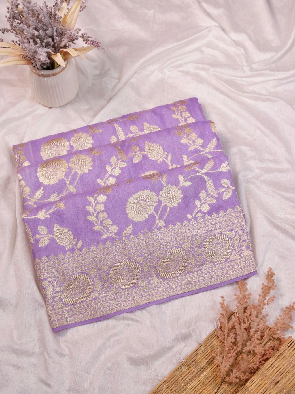 Handwoven Lavender Banarasi Monga Silk Saree