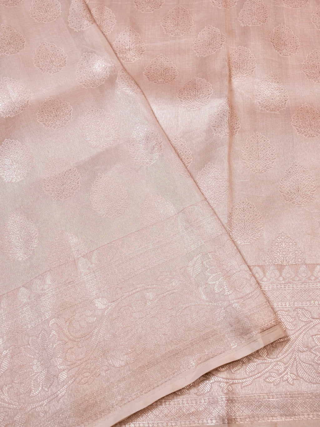 Handwoven Cream Banarasi Katan Soft Tissue Silk Saree