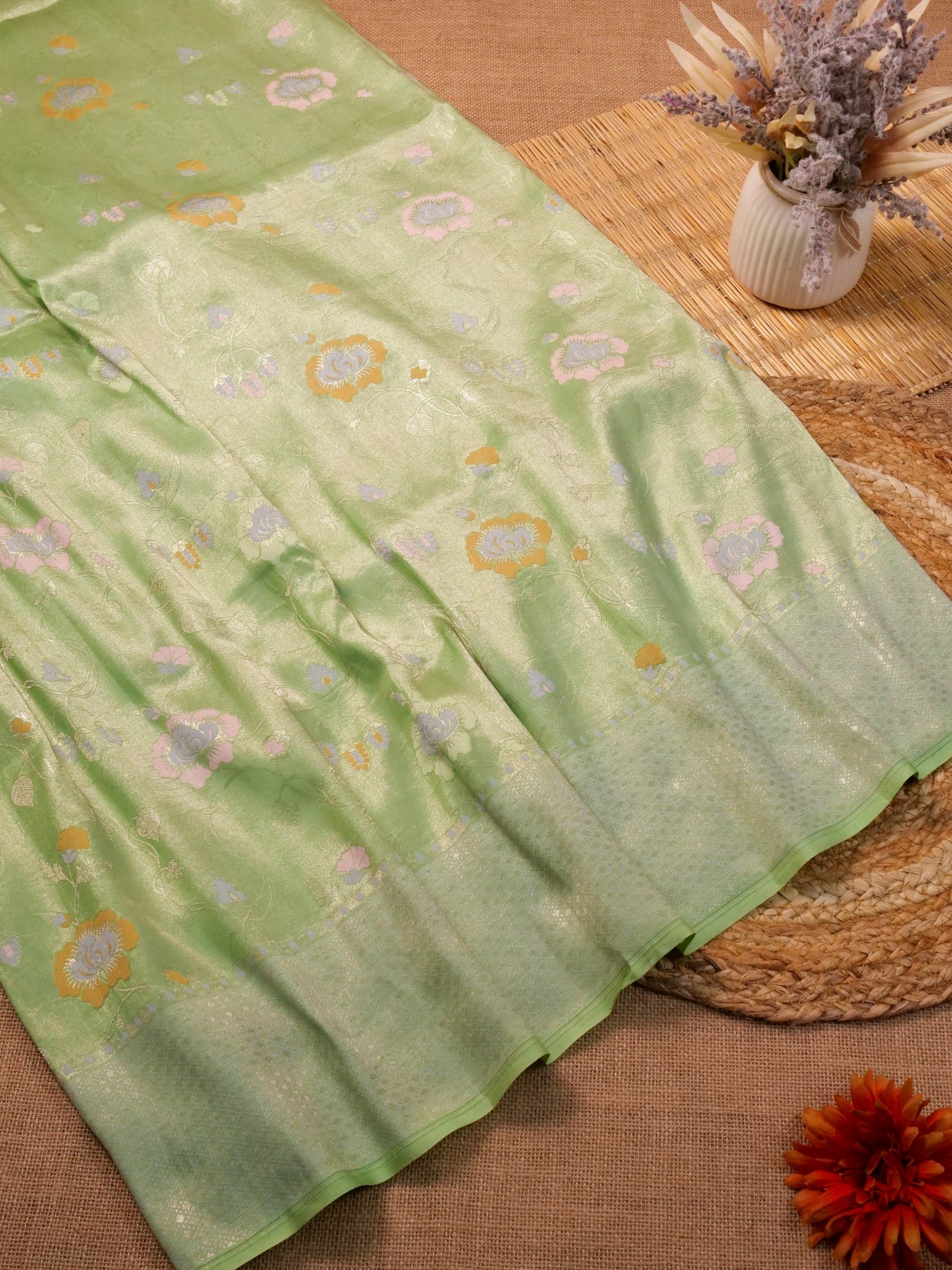 Handwoven Pastel Green Banarasi Katan Soft Tissue Silk Saree