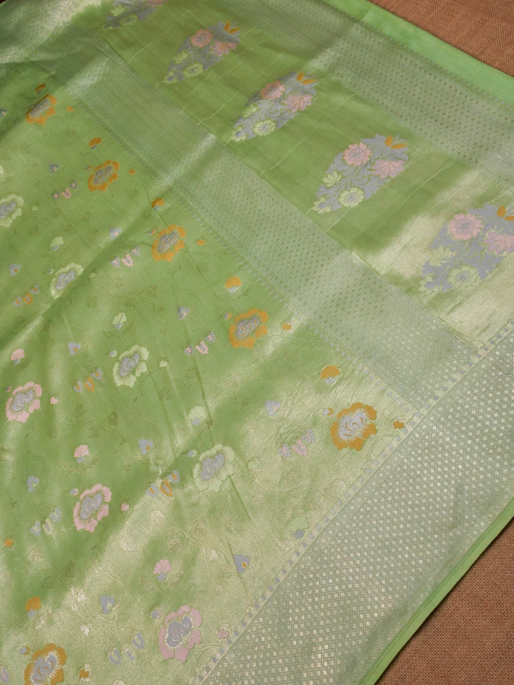 Handwoven Pastel Green Banarasi Katan Soft Tissue Silk Saree