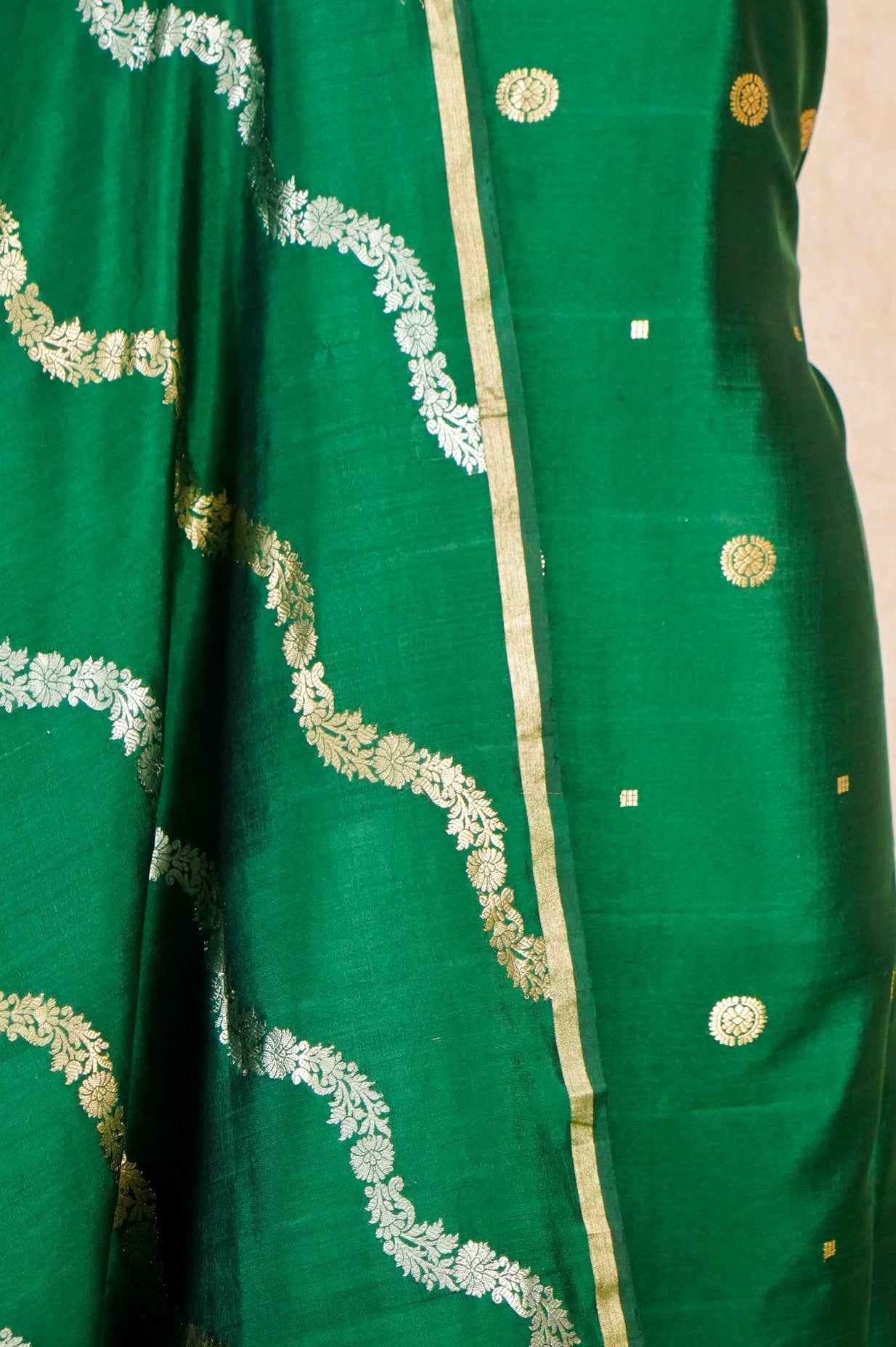 Handwoven Green Banarasi Chiniya Silk Suit